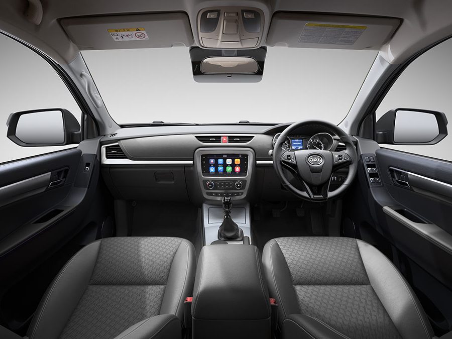 jac-pick-up-t8-interior-5